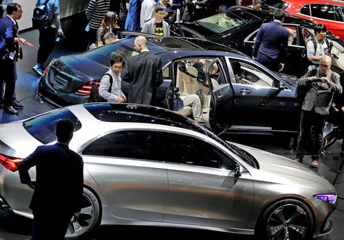 汽車行業(yè)安全警示 特斯拉召回超10萬輛國產(chǎn)Model 3和Model Y，奔馳、保時(shí)捷同步公布召回計(jì)劃